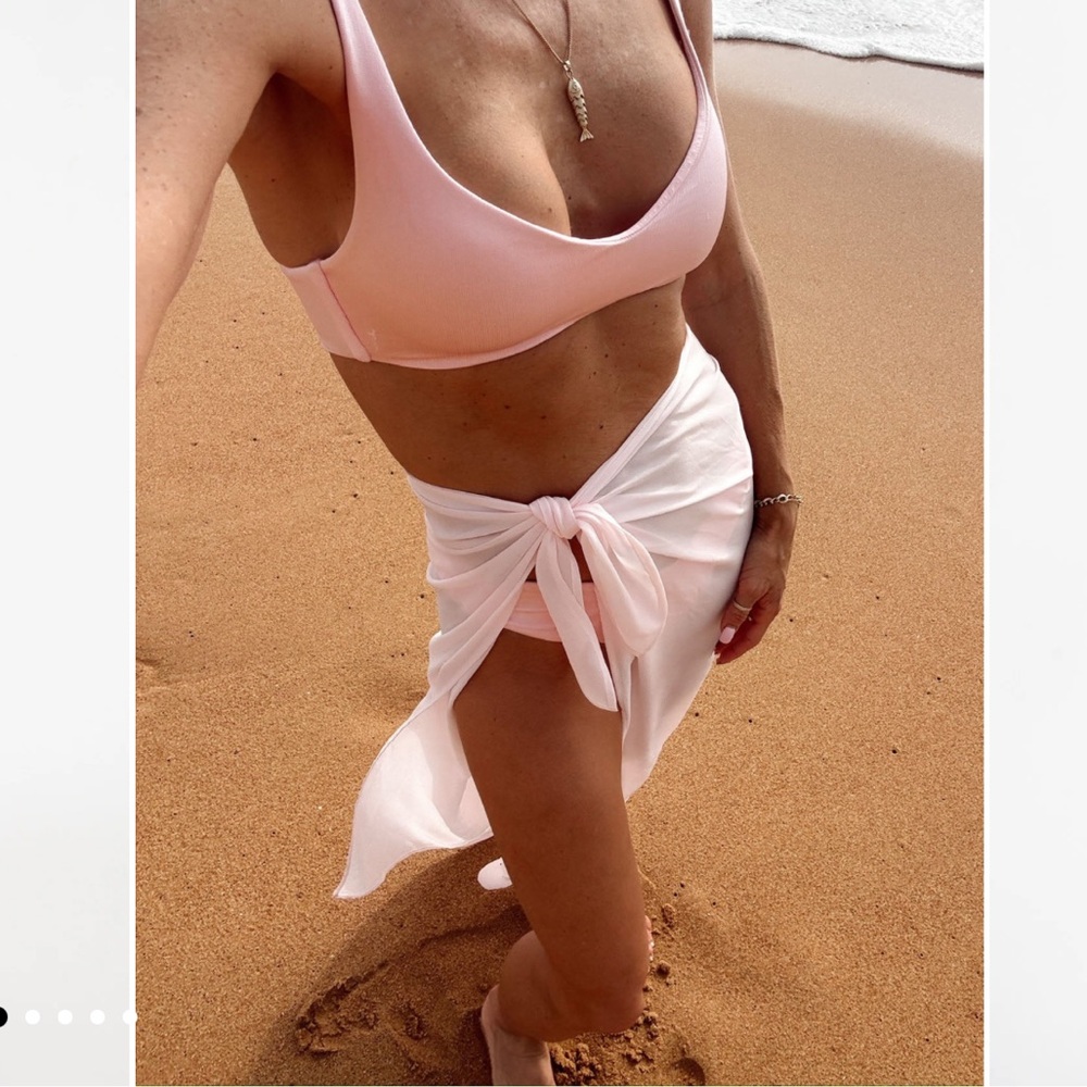 Show Me Your Mumu Long Leyla Sarong. New with tags. Powder pink. Size XS/S